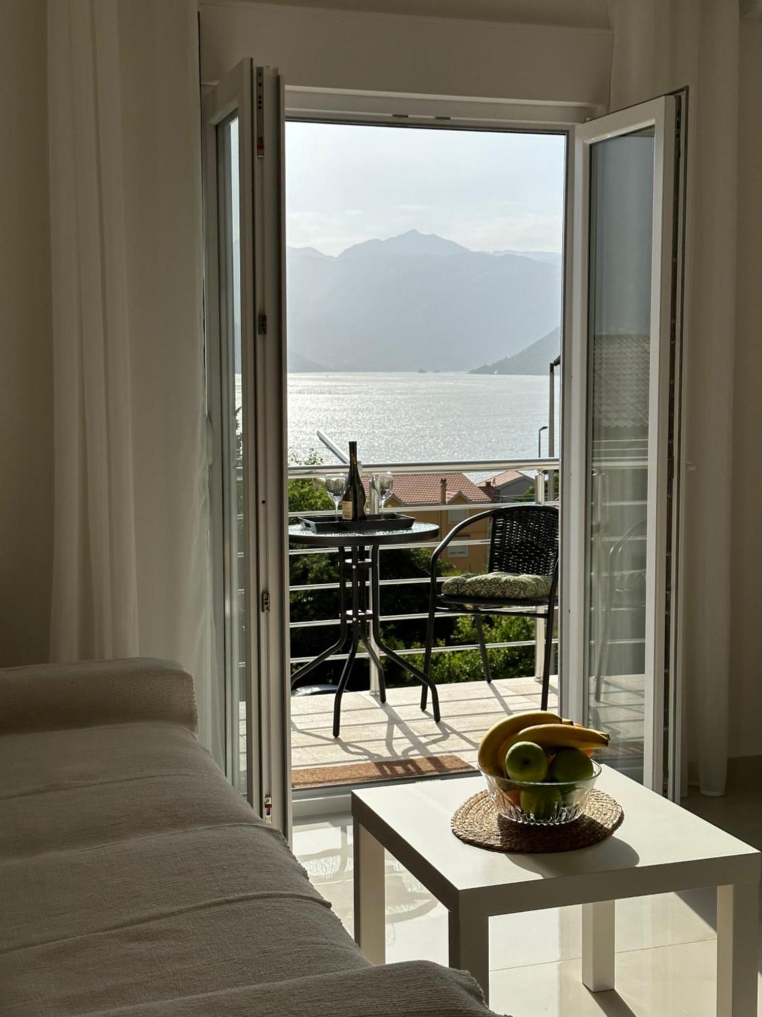 Sunny Apartment Kotor Dış mekan fotoğraf