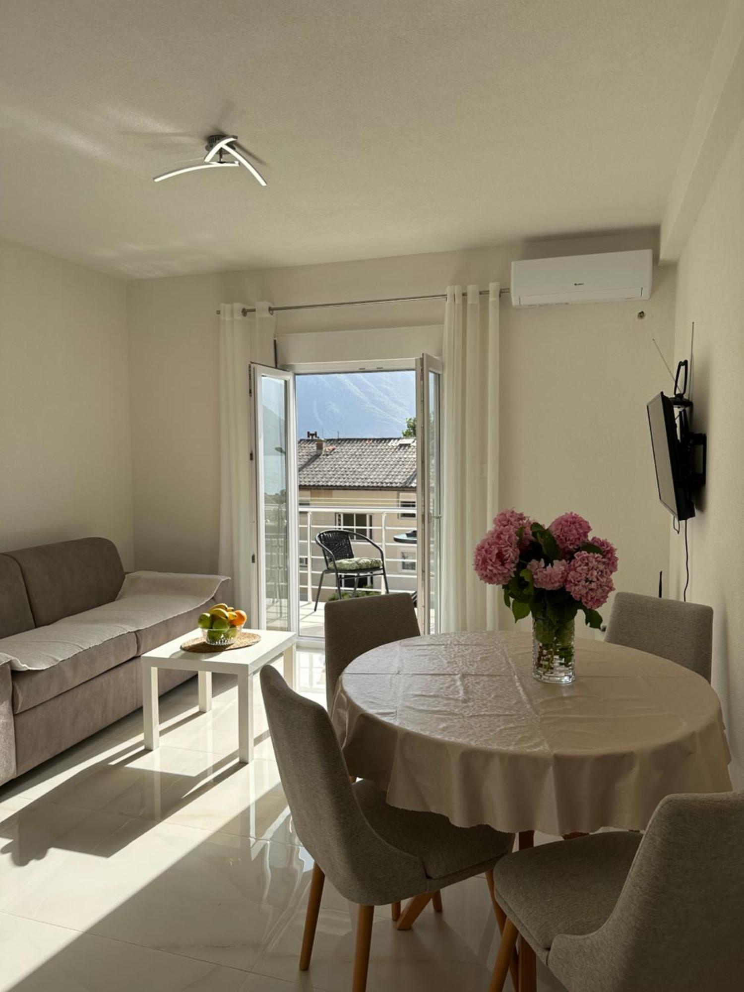Sunny Apartment Kotor Dış mekan fotoğraf